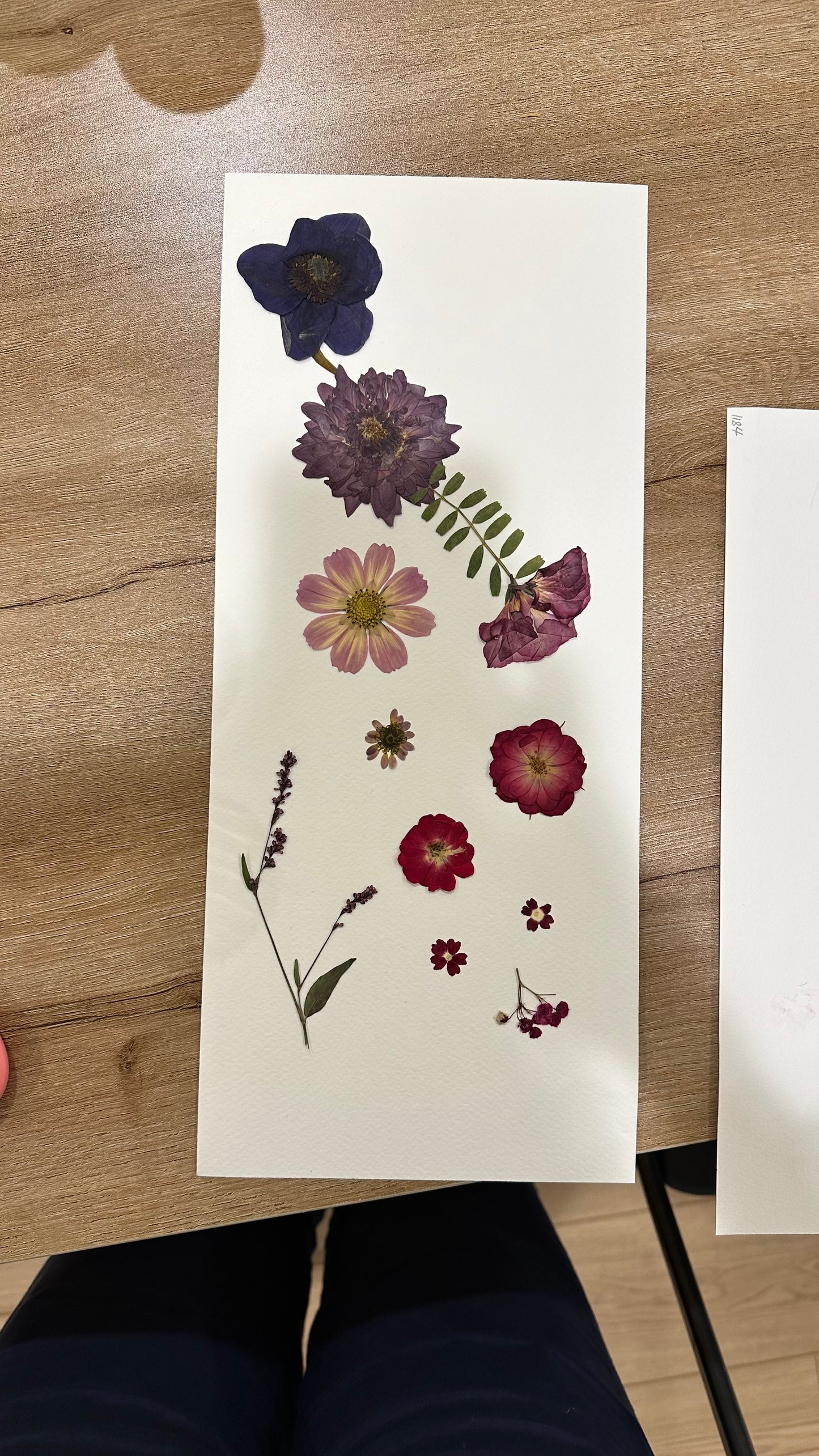 Art with Dried flowers Workshop - الفن مع الورد المجفف